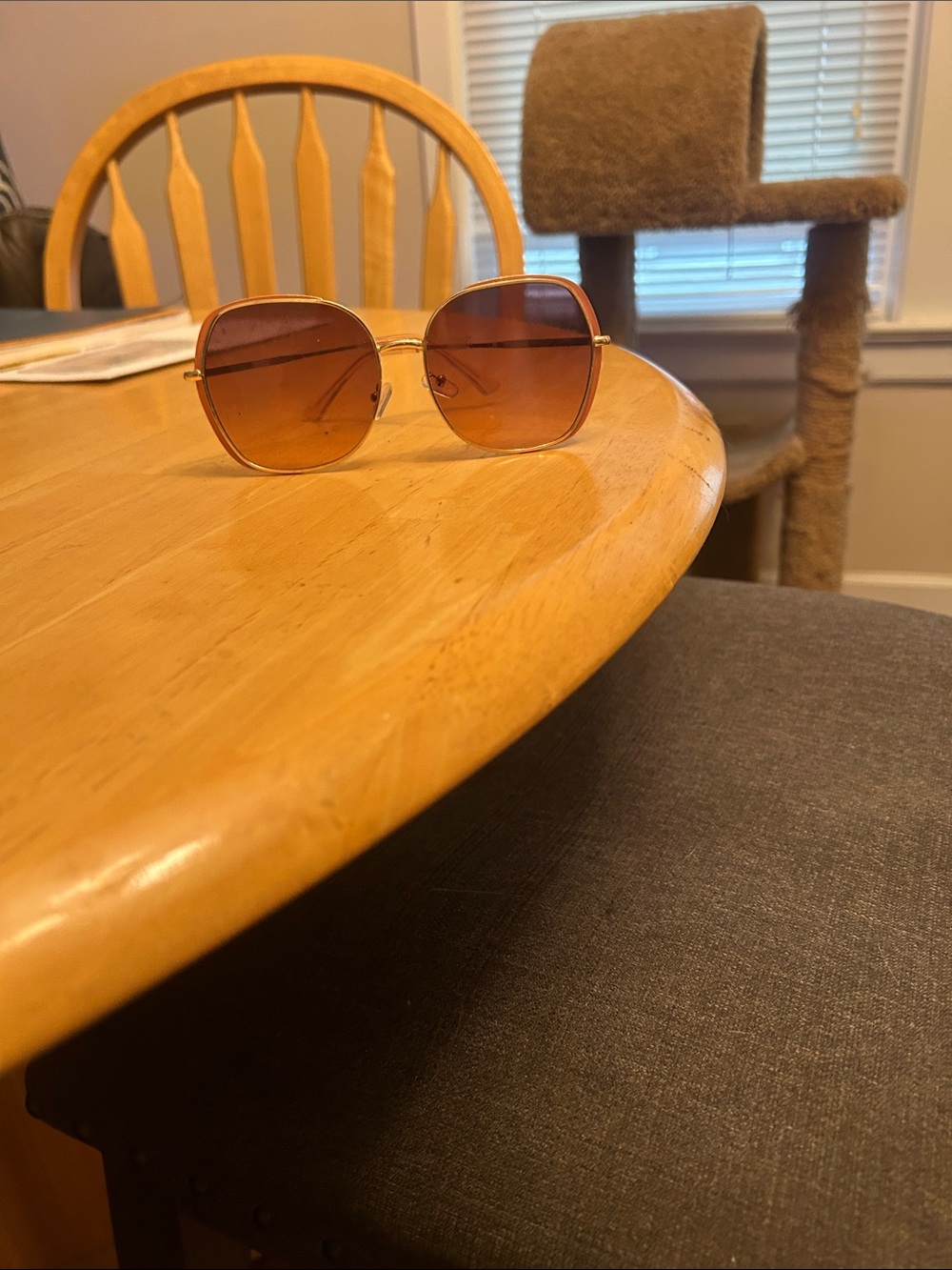 Women's Gold Frame Sunglasses with Brown Gradient Lenses
